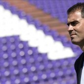Garitano opina que "en Segunda no se gana con el escudo, hay que trabajar mucho"