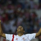 El Sevilla y el Milan hacen oficial el traspaso del colombiano Bacca
