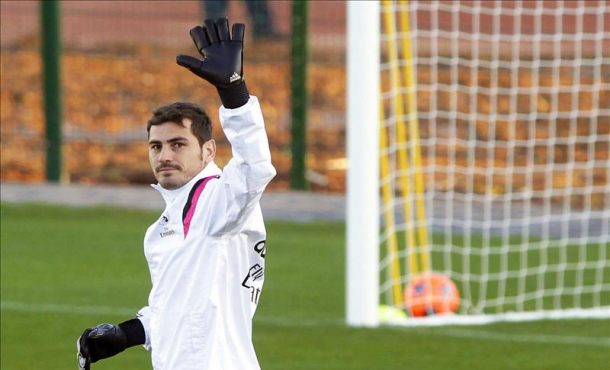 Iker Casillas se marcha al Oporto